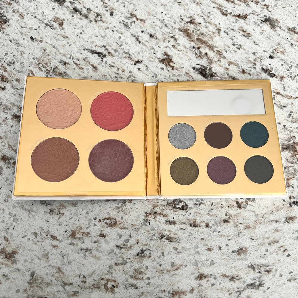 Pur Midnight Masquerade Palette / Pur Cosmetics